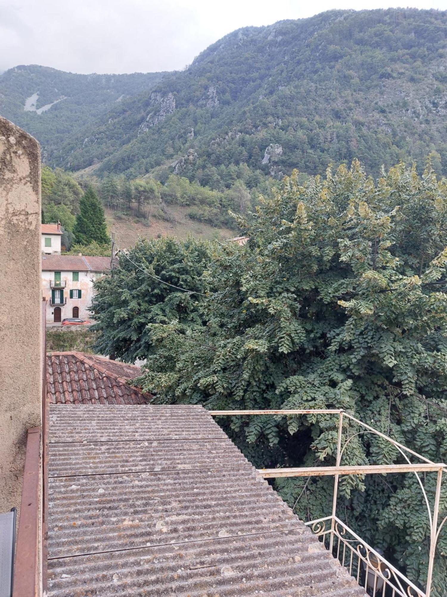 Studio meublé au pied du Mercantour Fontan Esterno foto